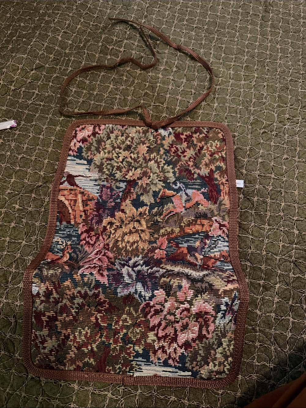 Vintage-Inspired Brown Floral Tapestry Crossbody Bag
